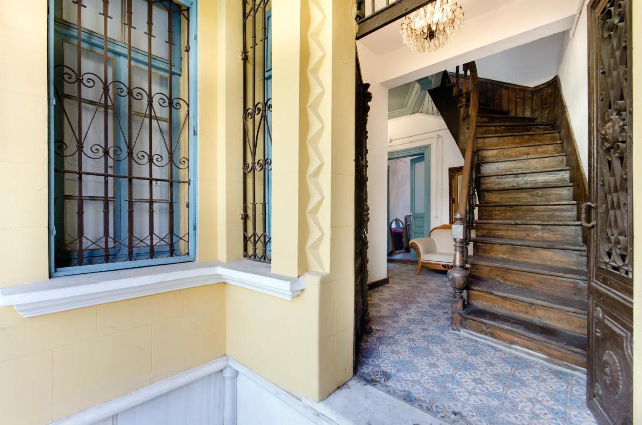 Apartamento Mansion With Lemon Tree Esmirna Exterior foto