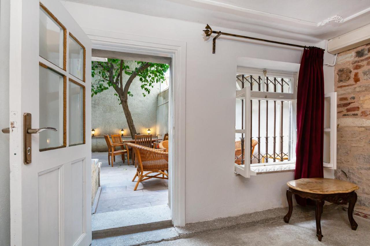 Apartamento Mansion With Lemon Tree Esmirna Exterior foto